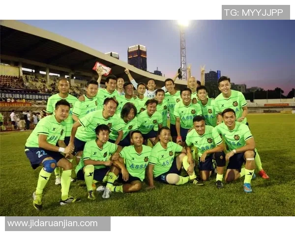 大家对香港足球明星队的表现与未来发展进行深入评价与探讨