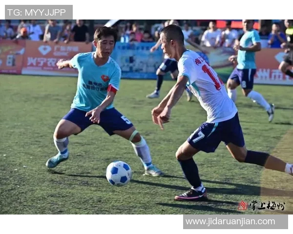 足球明星重返旧地对决老东家情感交织赛场争锋